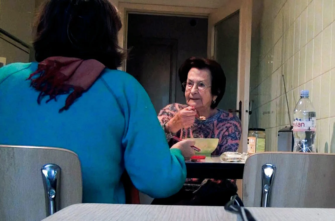 Ordinary Devotion: The Seduction of Normalcy in Chantal Akerman’s ‘No  Home Movie’